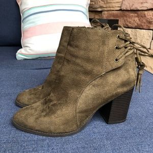 Charlotte Russe olive green suede heeled boots 7